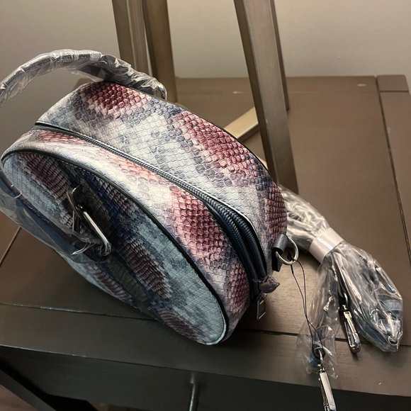NWT Vegan Python Pattern Crossbody or Clutch in Unique Blue & Pink Hues - Picture 3 of 3
